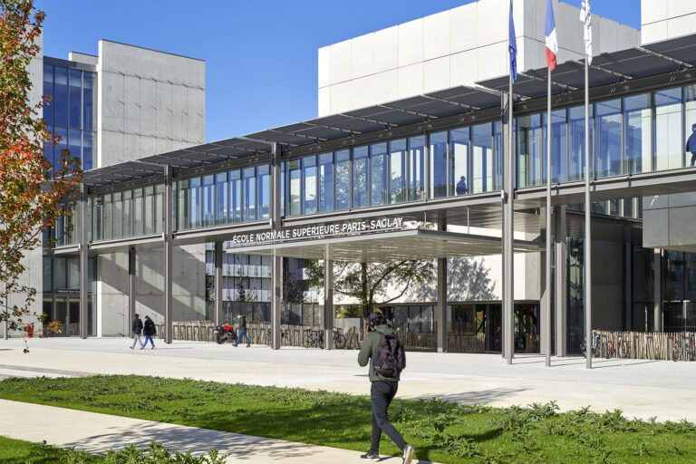 Université Paris-Saclay France